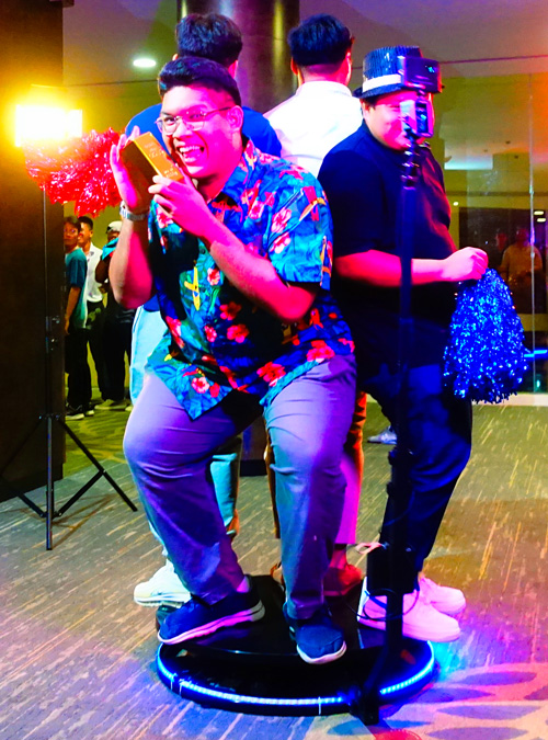 boothberry 360 video booth 360 spin booth in singapore